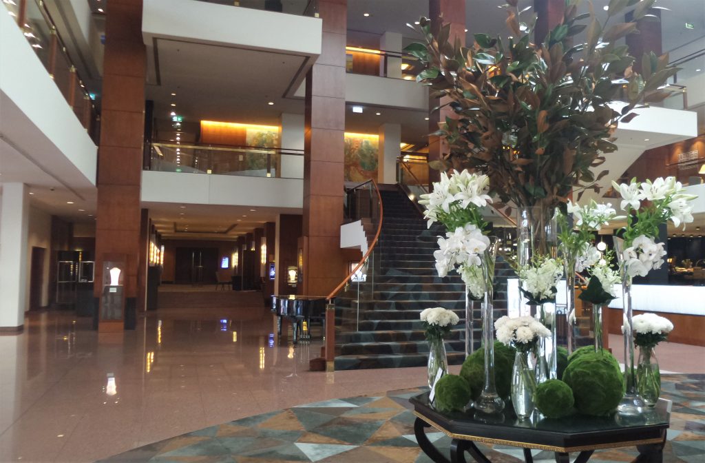 Die Lobby des Four Seasons Hotel Sydney