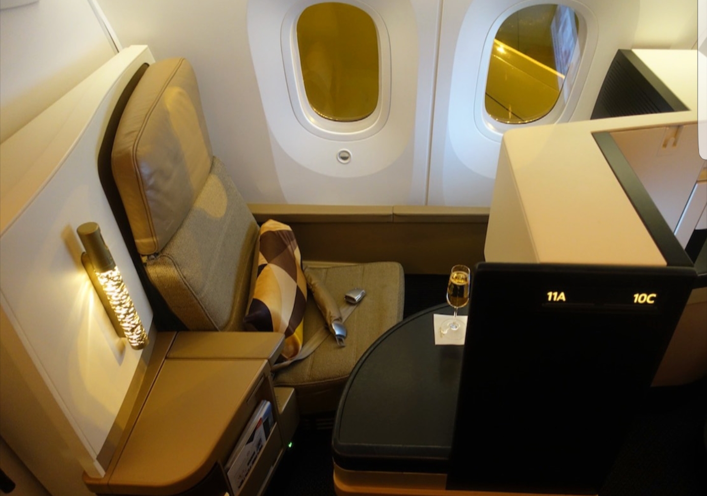 (Fast) gratis First Class fliegen: Die beste Kreditkarte für ...